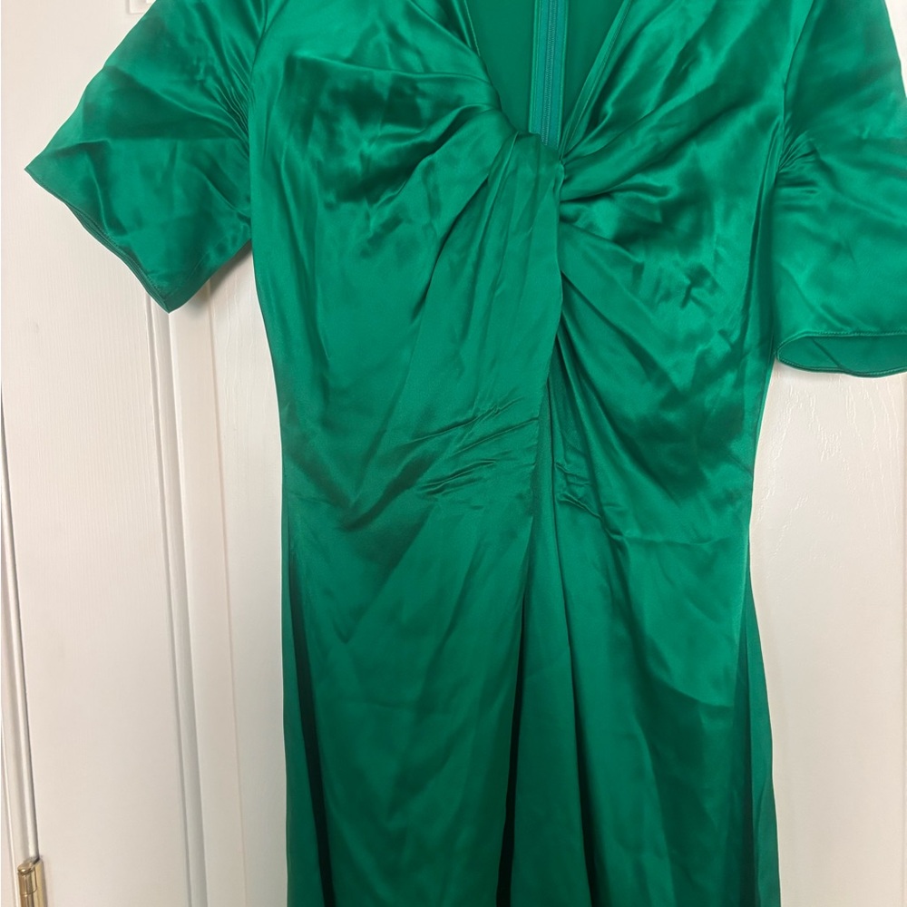 Rosetta Getty Vibrant Green Satin Dress
no size tag
should fit 0-4 - Picture 4 of 4